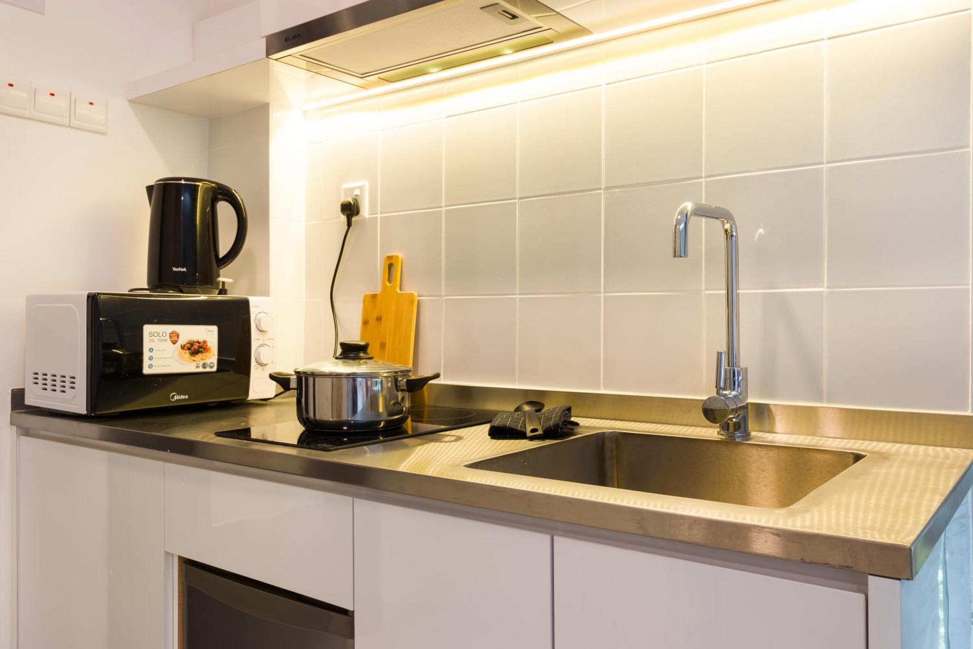 Upstairs Downstairs Coliving Kampung Pandan Hostel Kuala Lumpur