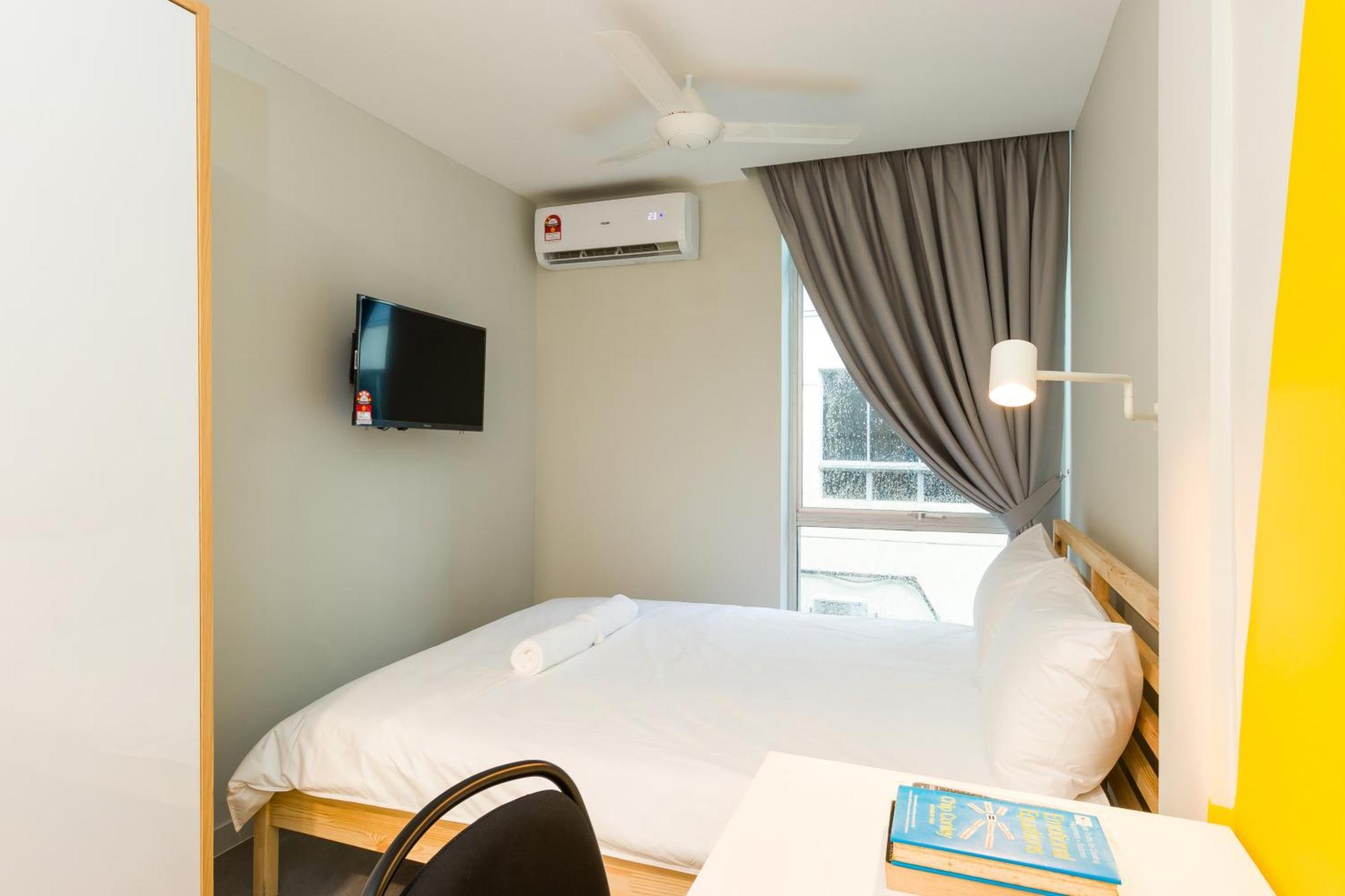 Hostel Upstairs Downstairs Coliving Kampung Pandan