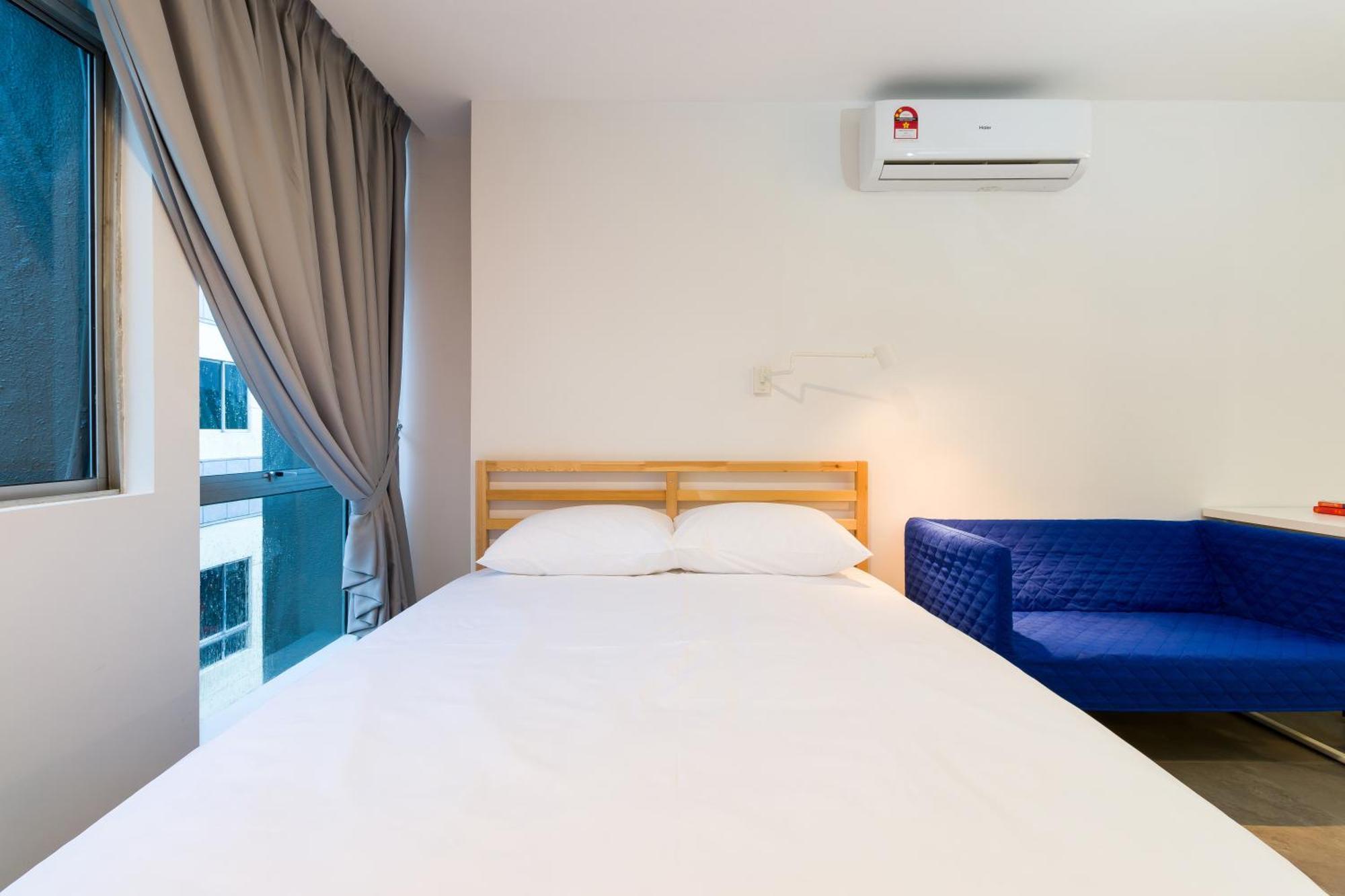 Asrama Upstairs Downstairs Coliving Kampung Pandan