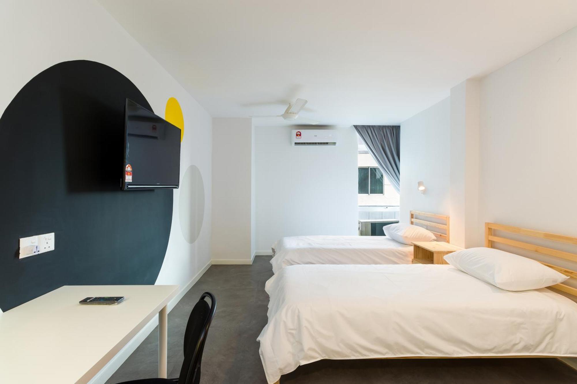 Upstairs Downstairs Coliving Kampung Pandan Asrama